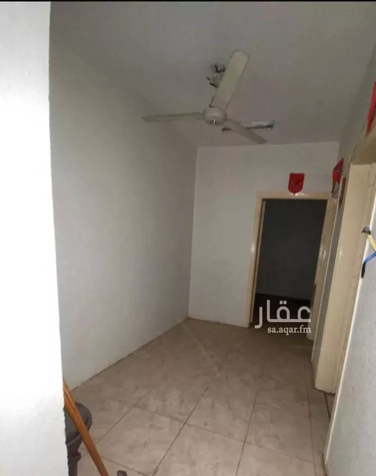 عمارة للبيع في شارع ممر جنادة بن تميم, حي منفوحة, مدينة الرياض, منطقة الرياض