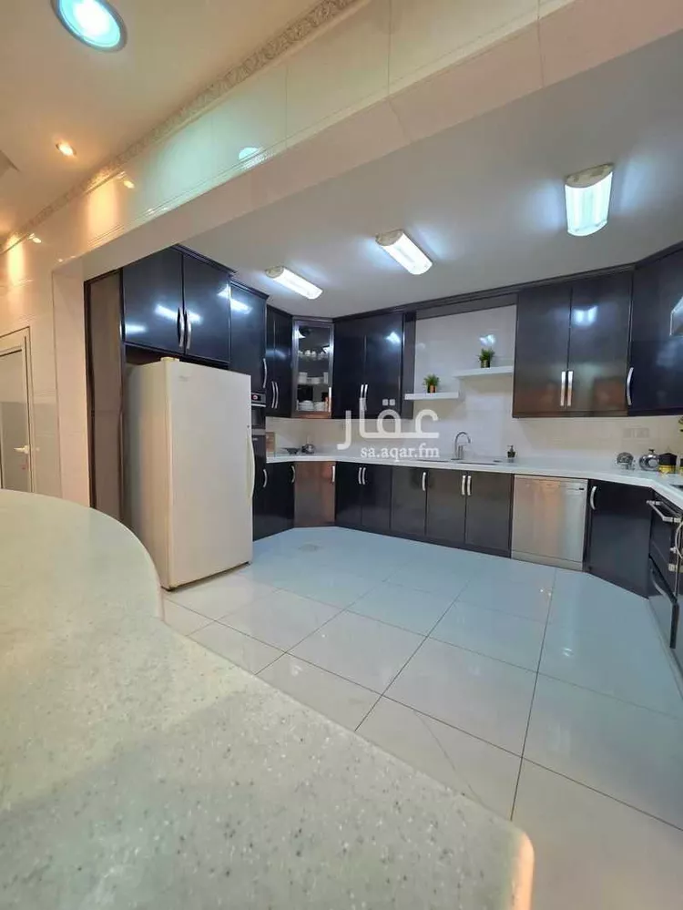 فيلا للبيع في شارع المستنجدي, حي الحمراء, مدينة الرياض, منطقة الرياض صورة 5