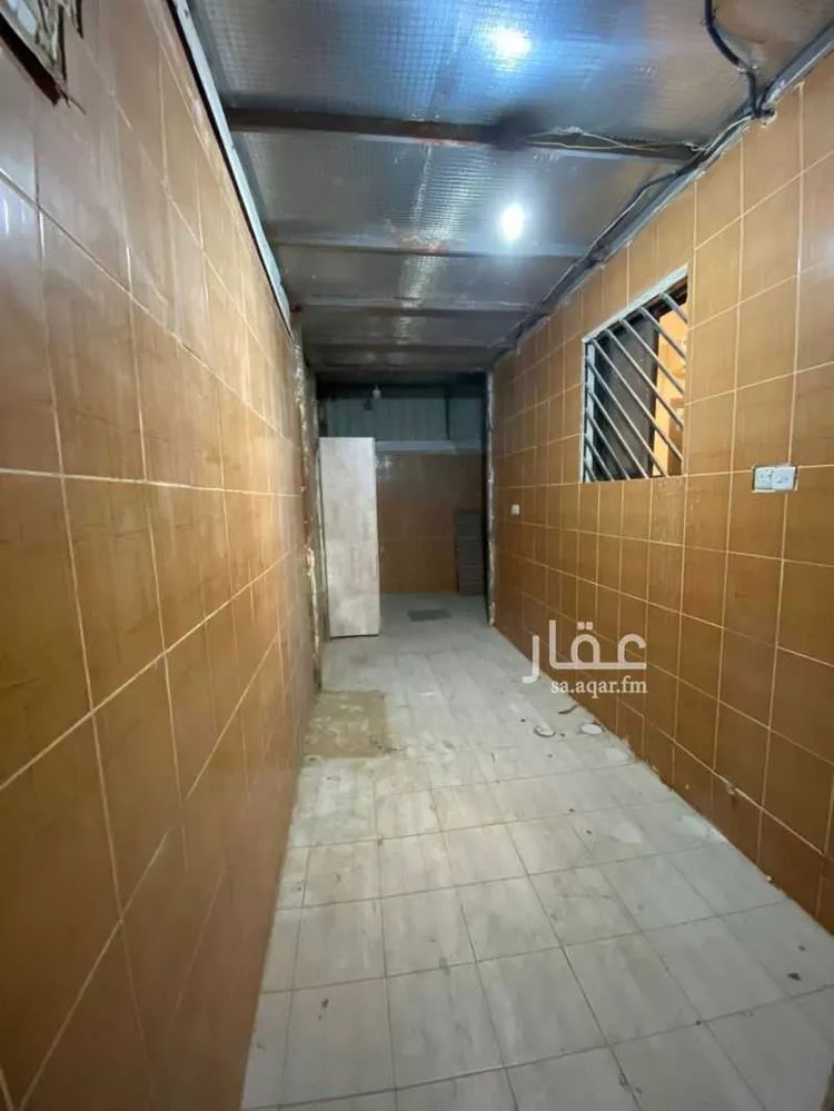 فيلا للبيع في شارع الدفاع, حي إشبيلية, مدينة الرياض, منطقة الرياض 9