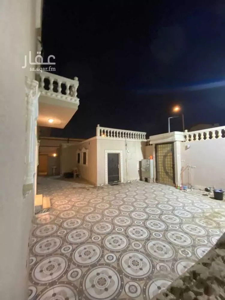 فيلا للبيع في شارع الدفاع, حي إشبيلية, مدينة الرياض, منطقة الرياض 16