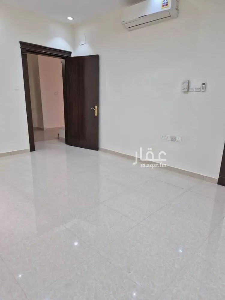 فيلا للإيجار في شارع الغطاس, حي إشبيلية, مدينة الرياض, منطقة الرياض صورة 4