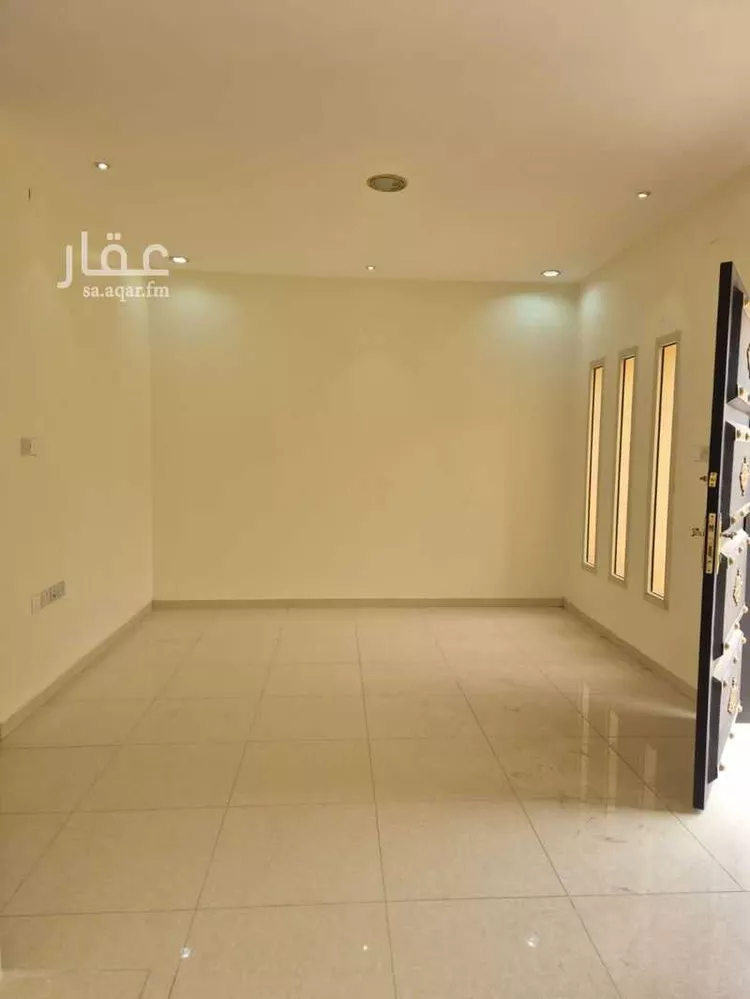 فيلا للإيجار في شارع الغطاس, حي إشبيلية, مدينة الرياض, منطقة الرياض 19