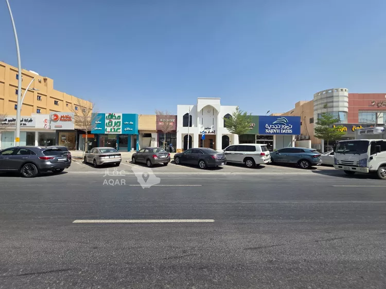 عمارة للبيع في شارع الشيخ حسن بن حسين بن علي, حي إشبيلية, مدينة الرياض, منطقة الرياض 7