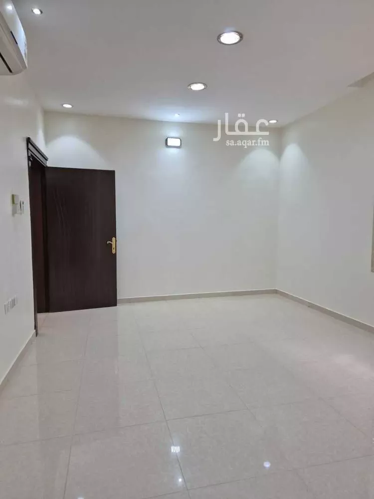 فيلا للإيجار في شارع الغطاس, حي إشبيلية, مدينة الرياض, منطقة الرياض 17