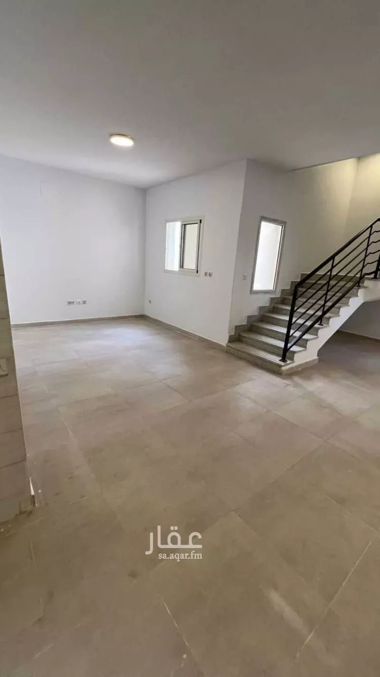 فيلا للإيجار في شارع حرة الحجرة, حي الجنادرية, مدينة الرياض, منطقة الرياض صورة 4