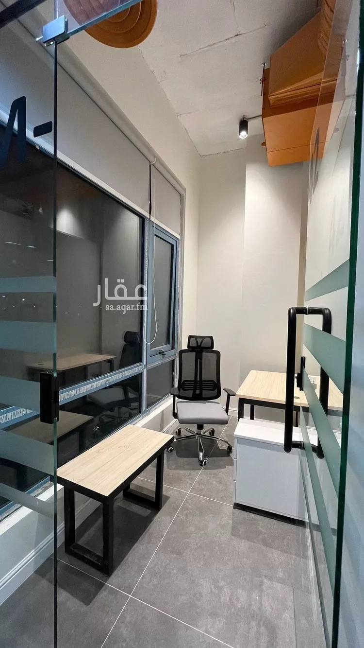 مكتب تجاري للإيجار في شارع أغادير, حي الملك عبدالعزيز, مدينة الرياض, منطقة الرياض صورة 5