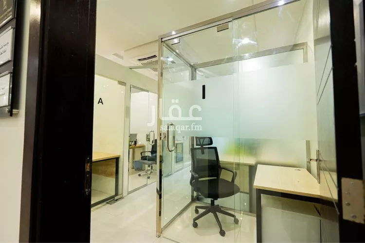 مكتب تجاري للإيجار في شارع الملك عبدالعزيز ابن عبدالرحمن سعود الفرعي, حي العارض, مدينة الرياض, منطقة الرياض صورة 2