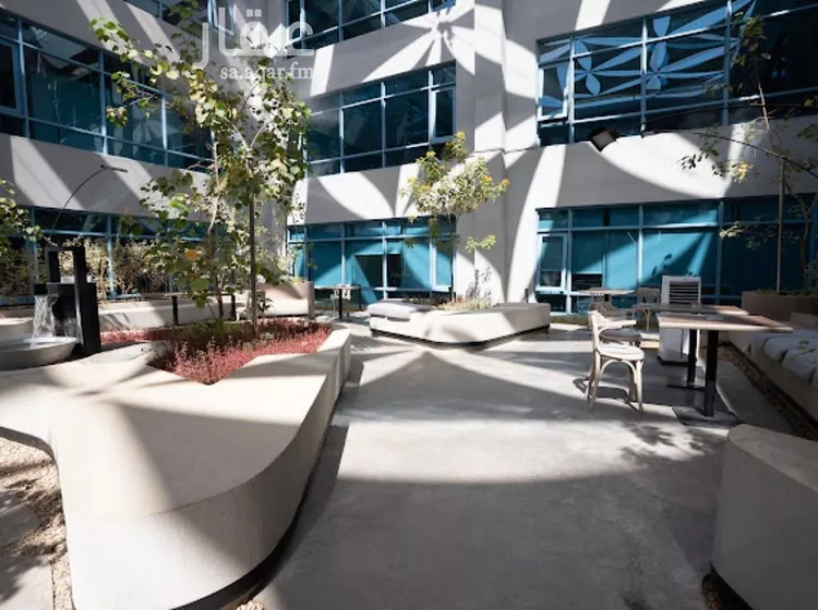 مكتب تجاري للإيجار في شارع الحديقة, حي السويدي, مدينة الرياض, منطقة الرياض