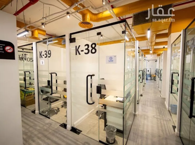 مكتب تجاري للإيجار في شارع الحديقة, حي السويدي, مدينة الرياض, منطقة الرياض صورة 4