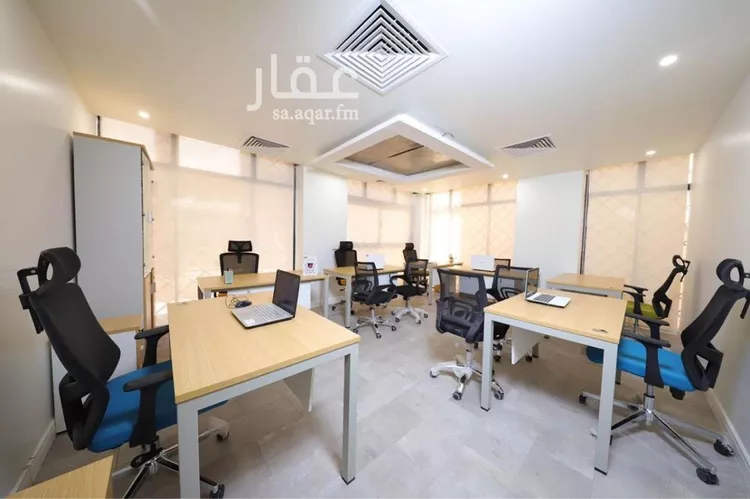 مكتب تجاري للإيجار في شارع أغادير, حي الملك عبدالعزيز, مدينة الرياض, منطقة الرياض صورة 2