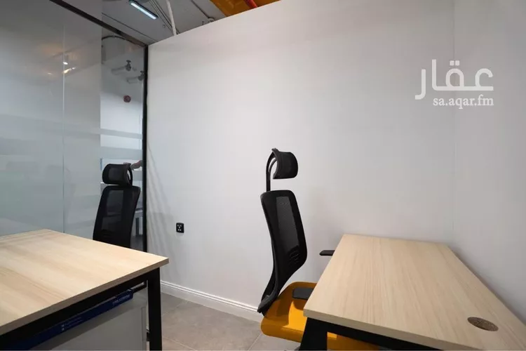 مكتب تجاري للإيجار في شارع الحديقة, حي السويدي, مدينة الرياض, منطقة الرياض