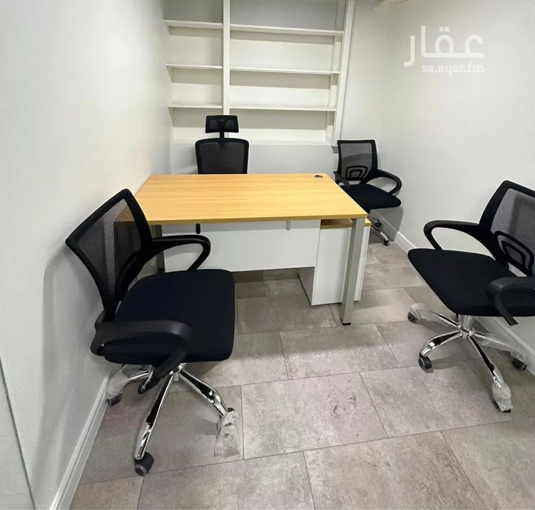 مكتب تجاري للإيجار في شارع أغادير, حي الملك عبدالعزيز, مدينة الرياض, منطقة الرياض صورة 4