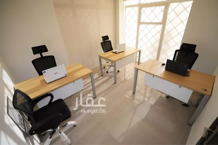 مكتب تجاري للإيجار في شارع أغادير, حي الملك عبدالعزيز, مدينة الرياض, منطقة الرياض
