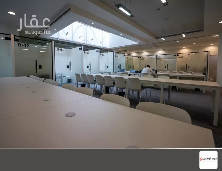 مكتب تجاري للإيجار في شارع خريص الفرعي, حي الروضة, مدينة الرياض, منطقة الرياض صورة 4