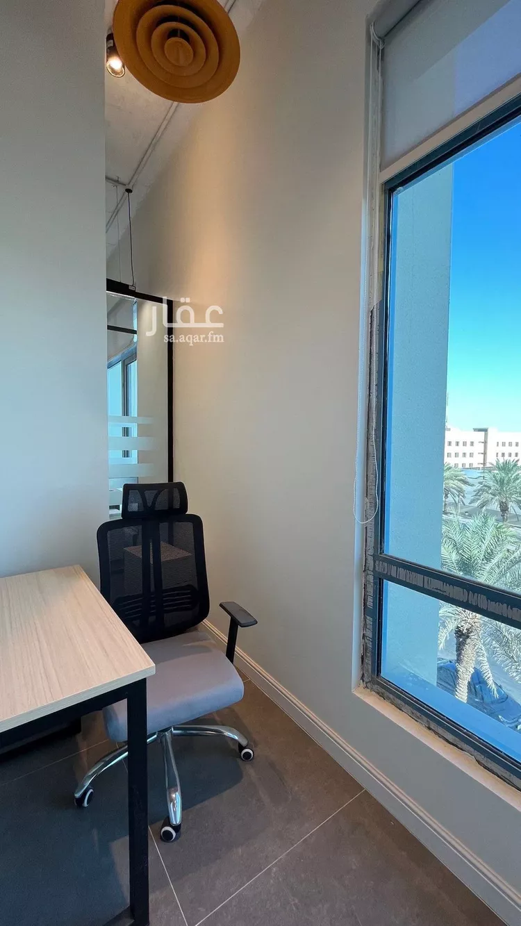 مكتب تجاري للإيجار في شارع الحديقة, حي السويدي, مدينة الرياض, منطقة الرياض 7