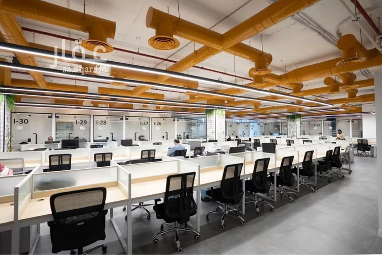 مكتب تجاري للإيجار في شارع الحديقة, حي السويدي, مدينة الرياض, منطقة الرياض صورة 3