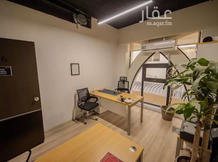 مكتب تجاري للإيجار في شارع أغادير, حي الملك عبدالعزيز, مدينة الرياض, منطقة الرياض صورة 5
