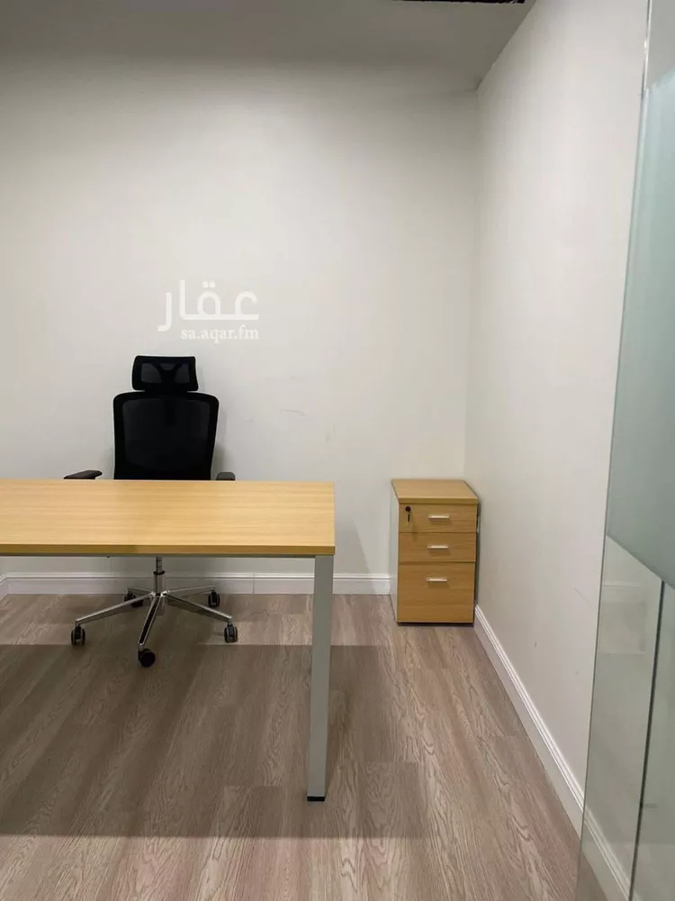 مكتب تجاري للإيجار في شارع أغادير, حي الملك عبدالعزيز, مدينة الرياض, منطقة الرياض صورة 5