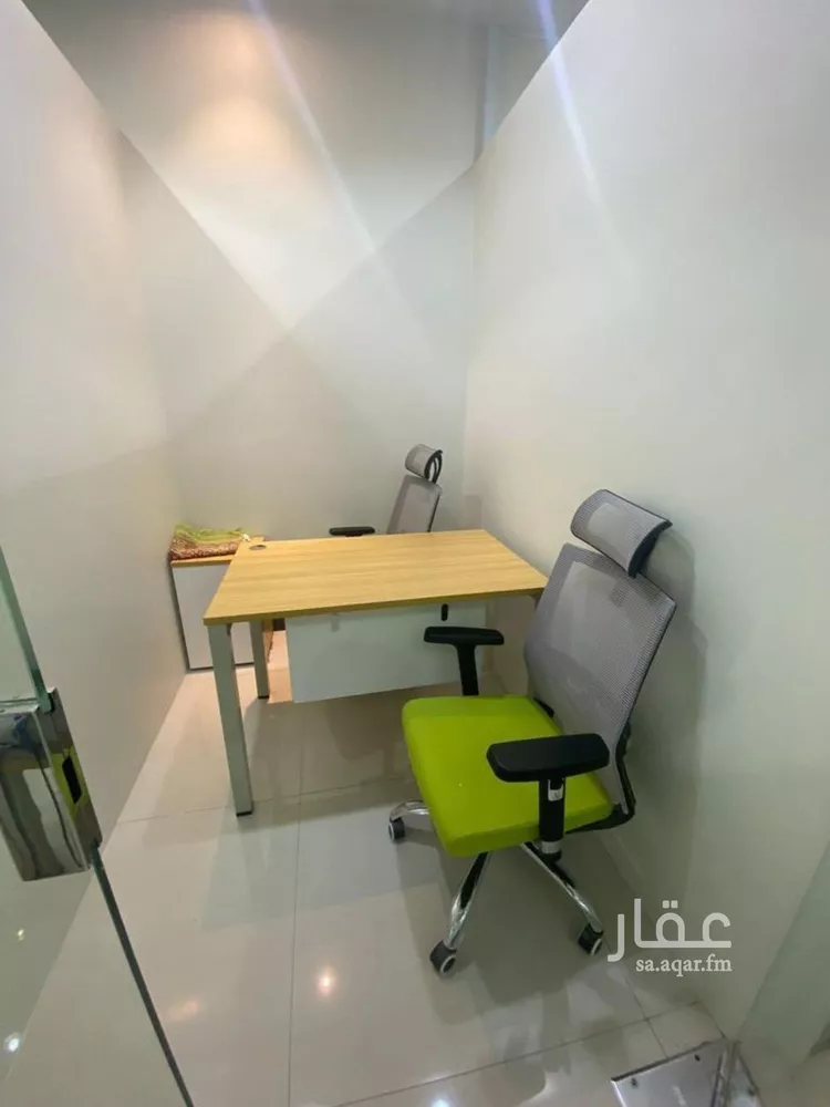 مكتب تجاري للإيجار في شارع الملك عبدالعزيز ابن عبدالرحمن سعود الفرعي, حي العارض, مدينة الرياض, منطقة الرياض صورة 3