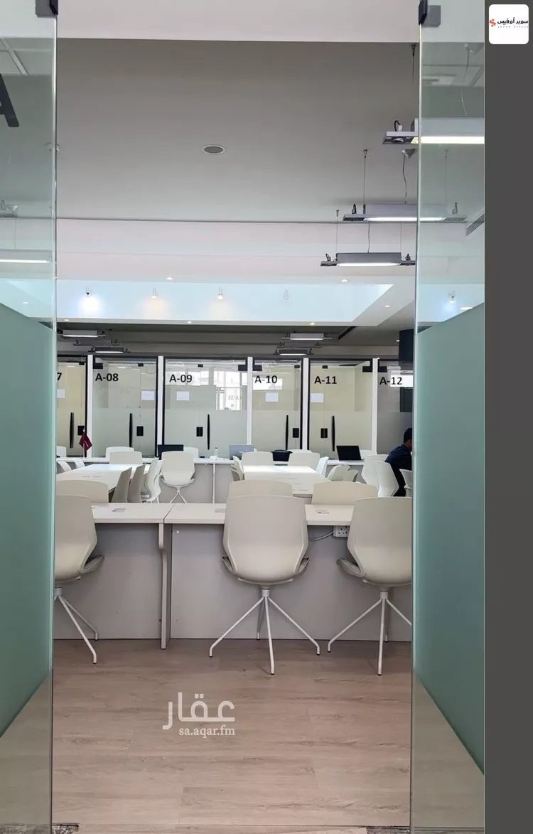 مكتب تجاري للإيجار في شارع خريص الفرعي, حي الروضة, مدينة الرياض, منطقة الرياض صورة 2