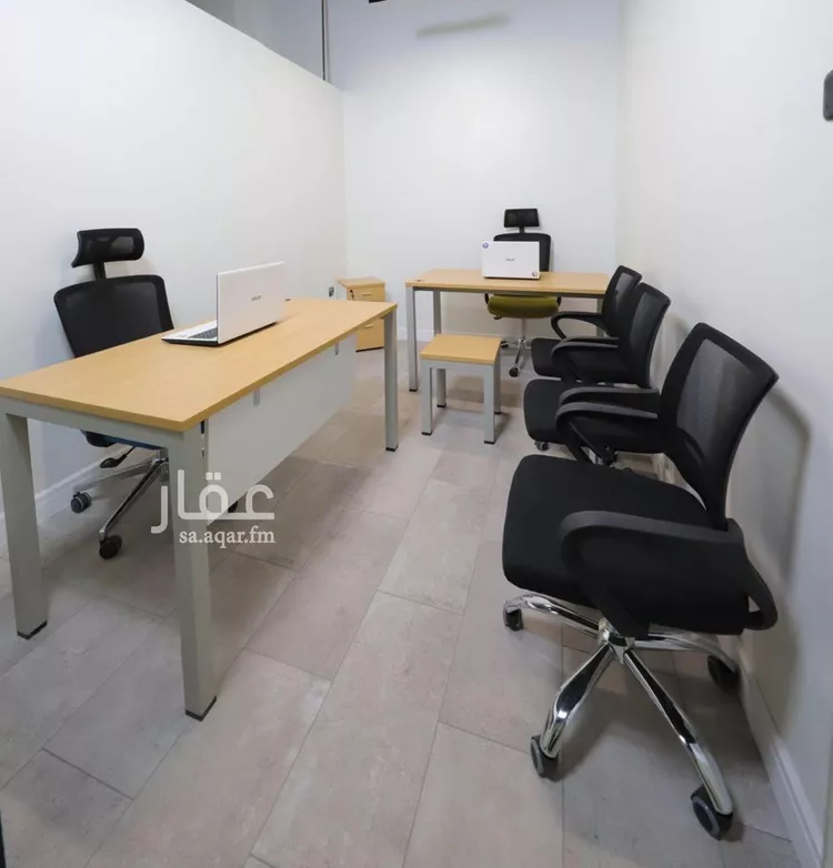 مكتب تجاري للإيجار في شارع أغادير, حي الملك عبدالعزيز, مدينة الرياض, منطقة الرياض صورة 2