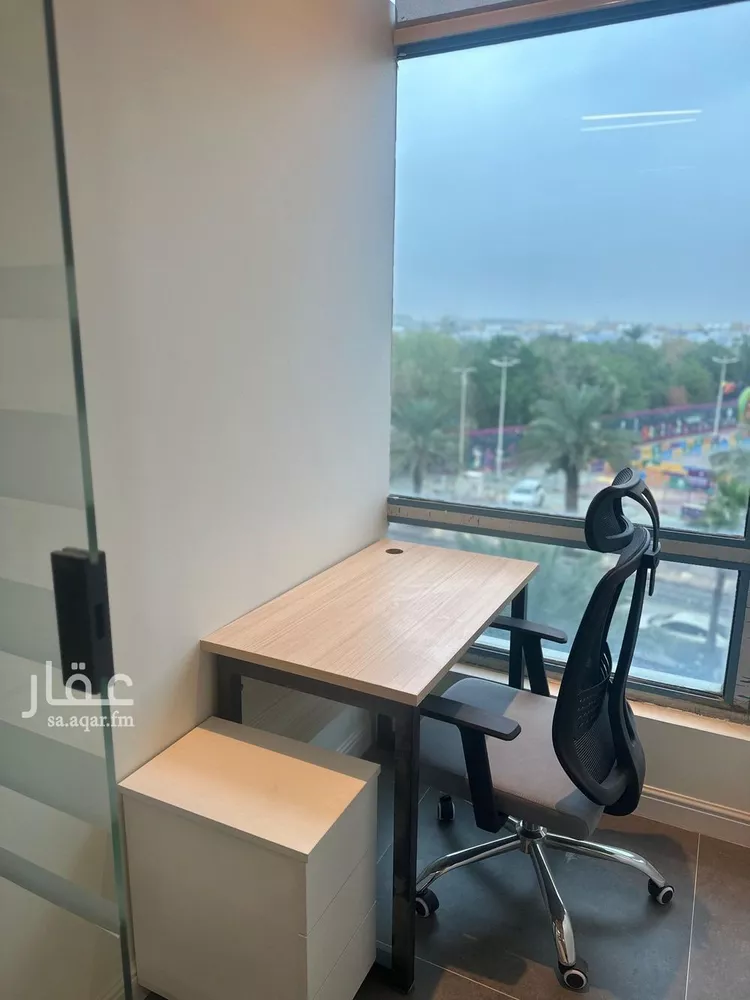 مكتب تجاري للإيجار في شارع الحديقة, حي السويدي, مدينة الرياض, منطقة الرياض صورة 5