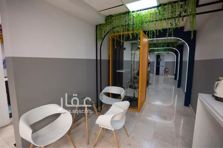 مكتب تجاري للإيجار في شارع الحديقة, حي السويدي, مدينة الرياض, منطقة الرياض 7