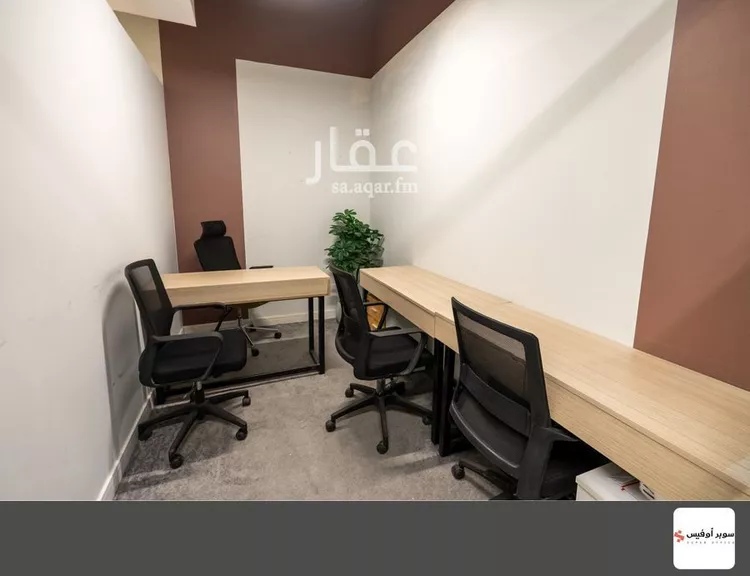 مكتب تجاري للإيجار في شارع أغادير, حي الملك عبدالعزيز, مدينة الرياض, منطقة الرياض
