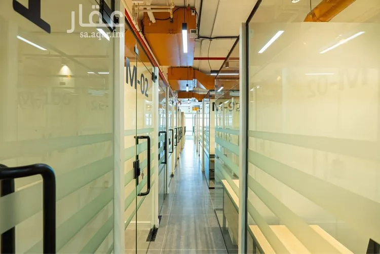 مكتب تجاري للإيجار في شارع الحديقة, حي السويدي, مدينة الرياض, منطقة الرياض صورة 2