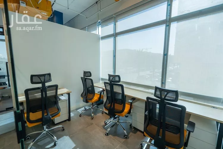 مكتب تجاري للإيجار في شارع الحديقة, حي السويدي, مدينة الرياض, منطقة الرياض صورة 3