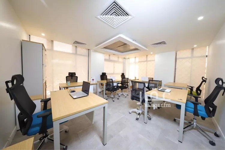 مكتب تجاري للإيجار في شارع أغادير, حي الملك عبدالعزيز, مدينة الرياض, منطقة الرياض صورة 3