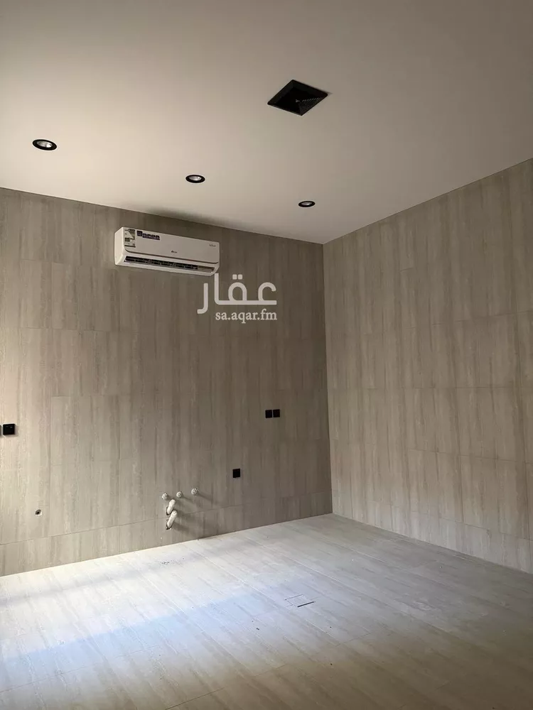 فيلا للبيع في شارع الاحنف بن قيس, حي السد, مدينة حريملاء, منطقة الرياض صورة 2