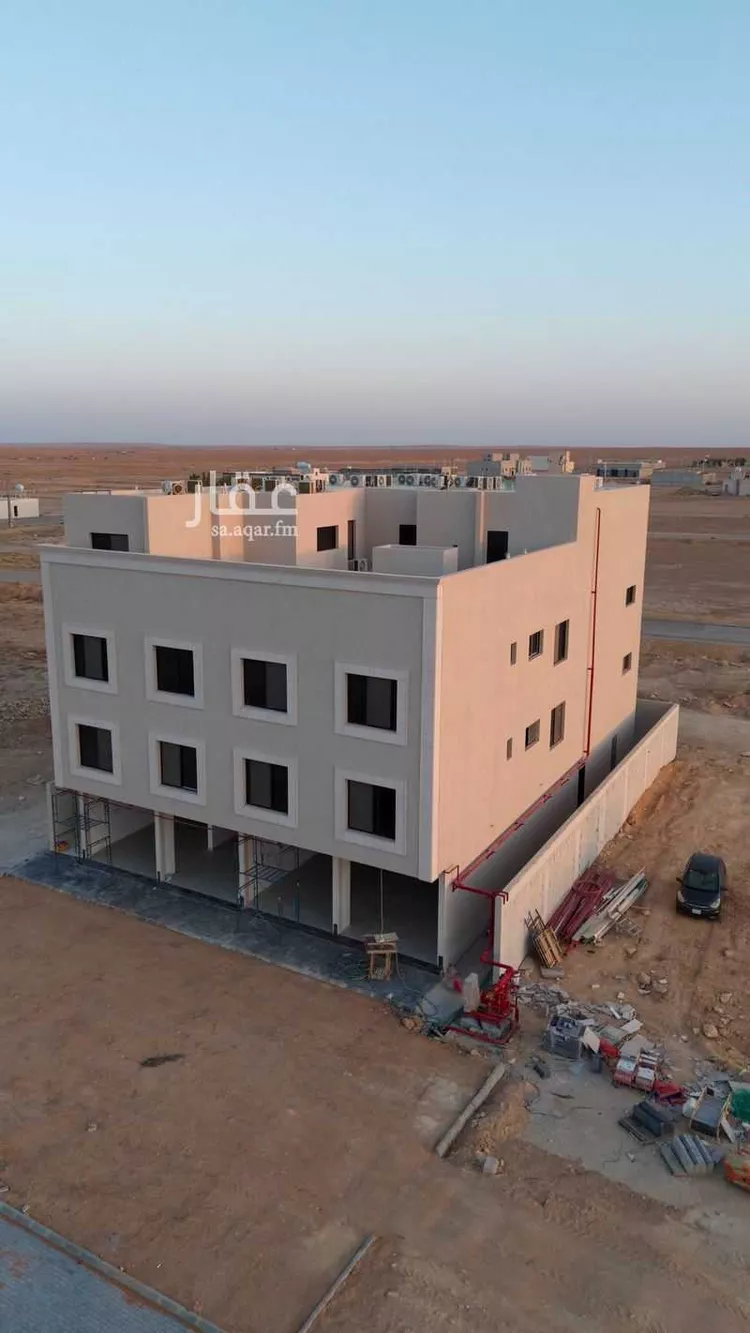 عمارة للبيع في حي القرينة الجديدة, مدينة حريملاء, منطقة الرياض صورة 4