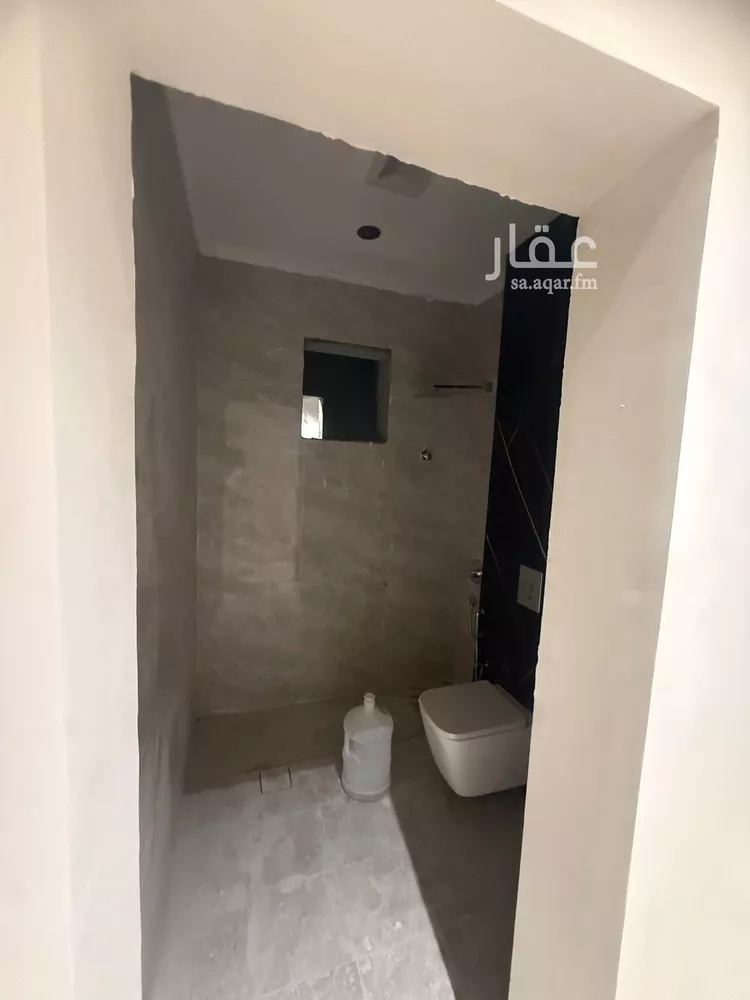 شقة للبيع في شارع القرية العليا, حي الحمراء, مدينة الخبر, المنطقة الشرقية 6