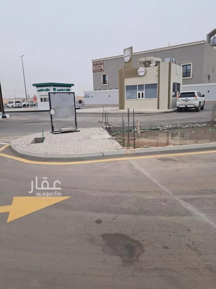 محل للإيجار في شارع الثمامه, حي الرمال, مدينة الرياض, منطقة الرياض