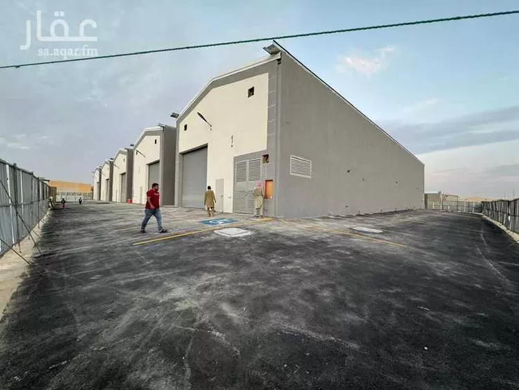 مستودع للإيجار في شارع المديفع, حي طيبة, مدينة الرياض, منطقة الرياض 7