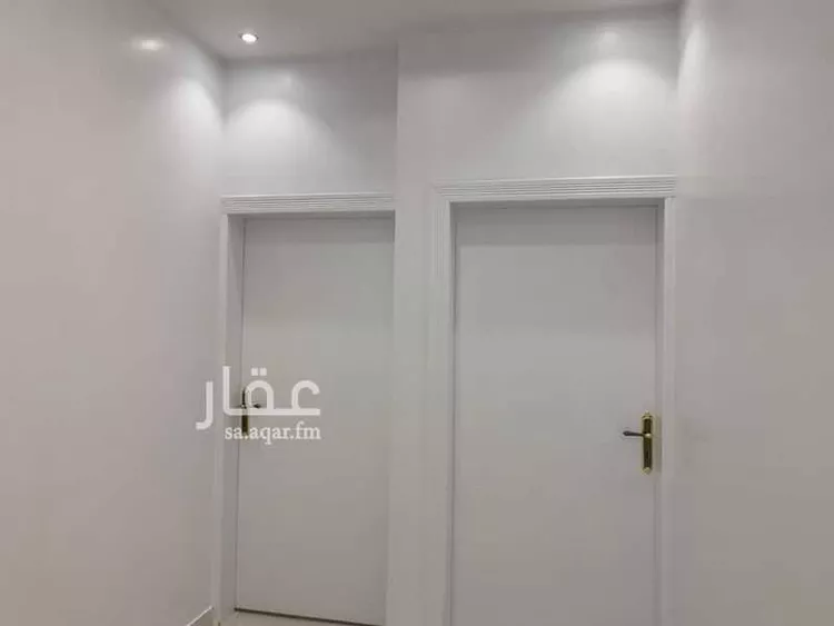 شقة للإيجار في شارع الامام محمد بن سعود, حي المطار, مدينة حائل, منطقة حائل