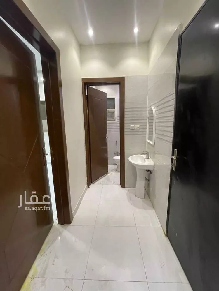 شقة للإيجار في شارع مالك بن الحارث ، حي بدر ، الرياض ، منطقة الرياض صورة 4