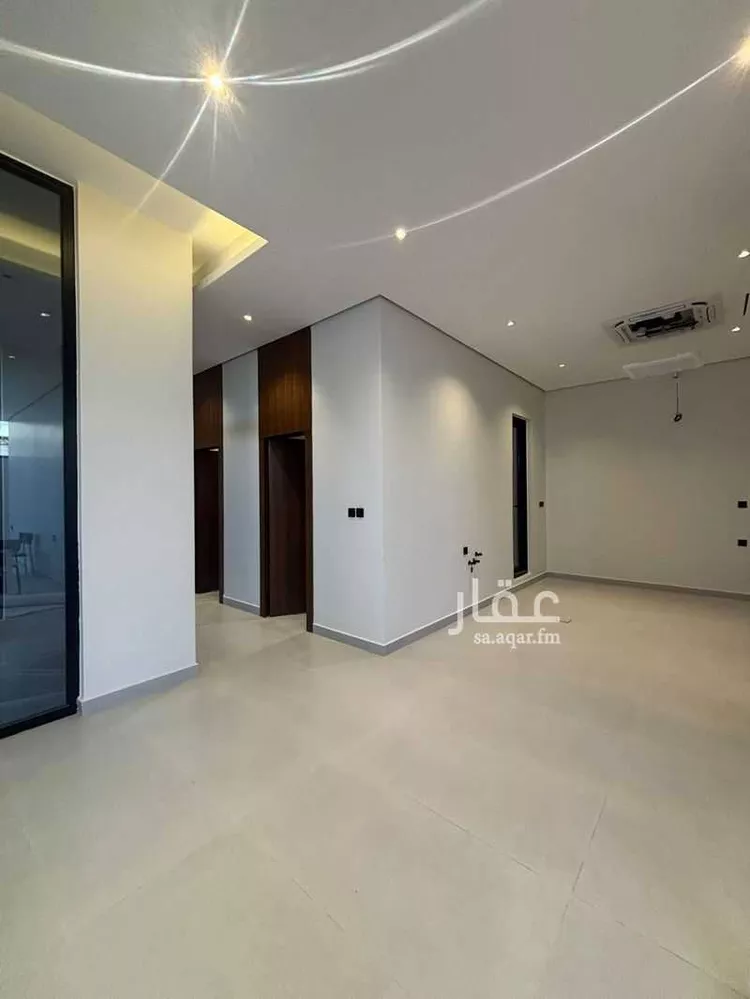 دور للبيع في شارع رقم 17, حي الملك عبدالله, مدينة الرياض, منطقة الرياض صورة 5