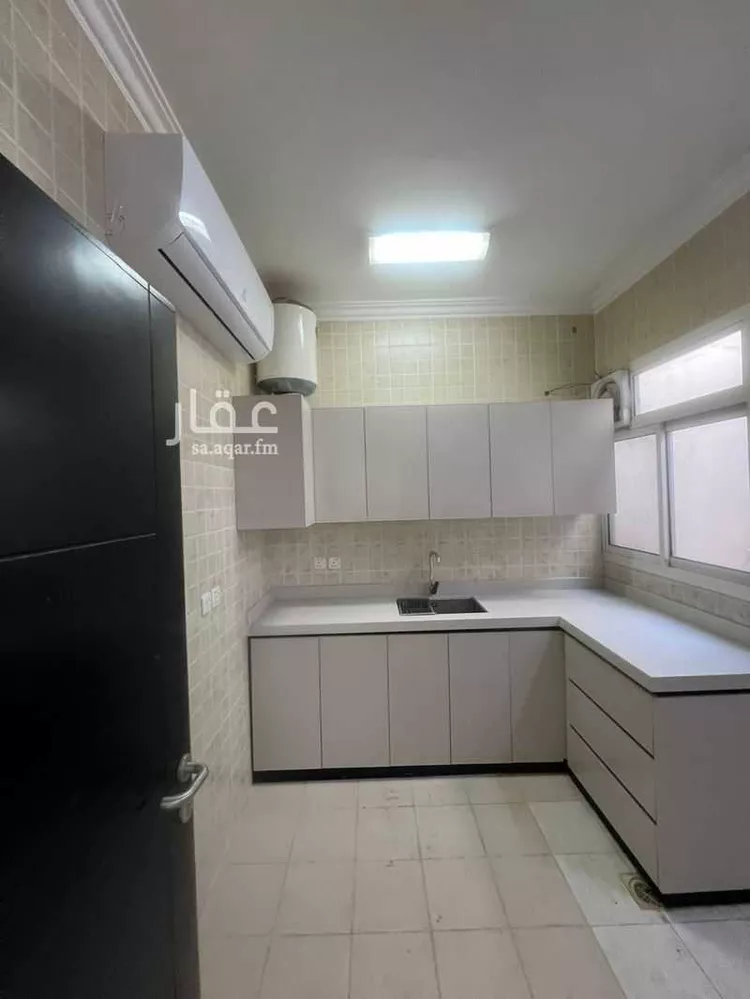 شقة للإيجار في شارع رقم 300, حي الياسمين, مدينة الرياض, منطقة الرياض صورة 2