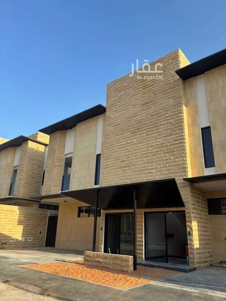 دور للبيع في شارع رقم 17, حي الملك عبدالله, مدينة الرياض, منطقة الرياض