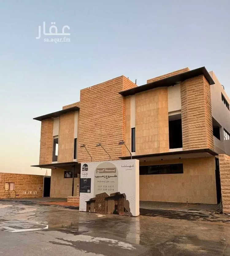 دور للبيع في شارع رقم 17, حي الملك عبدالله, مدينة الرياض, منطقة الرياض صورة 4