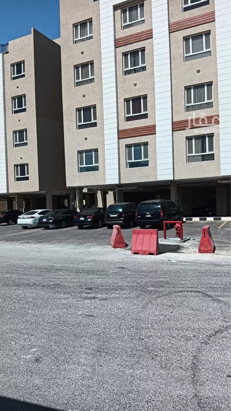 شقة للبيع في شارع ام الهوشان ، حي الحمراء ، الخبر ، الخبر