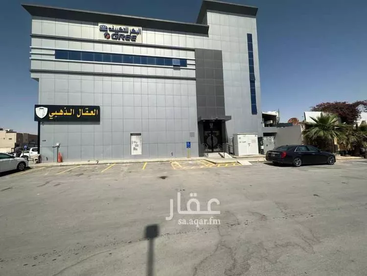 Commercial Office for Rent in Riyadh Al Qirawan