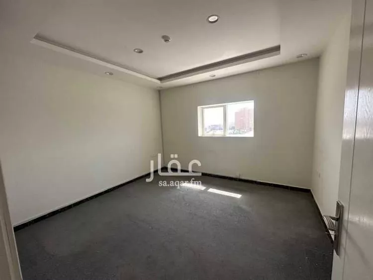 Commercial Office for Rent in Riyadh Al Qirawan صورة 5