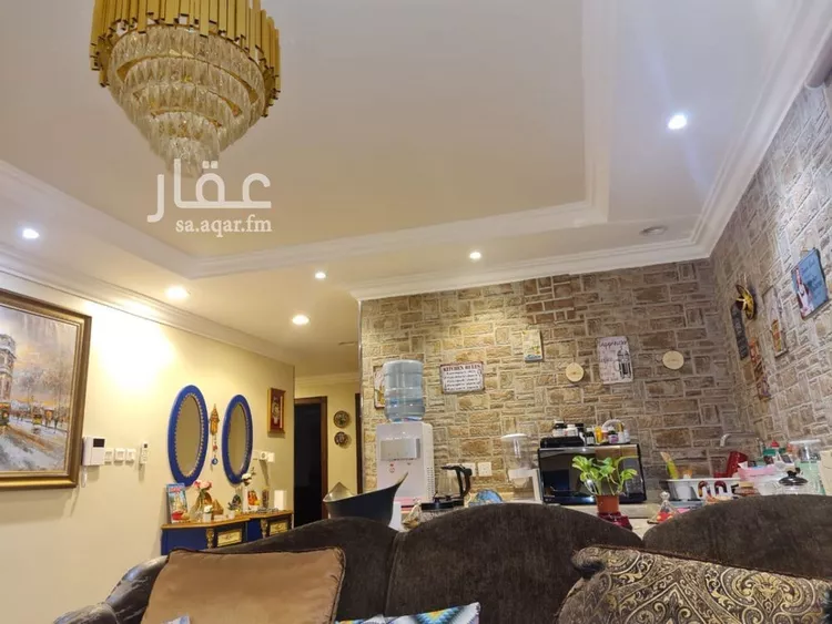 فيلا للبيع في شارع المضمار, حي الوادي, مدينة الرياض, منطقة الرياض صورة 3