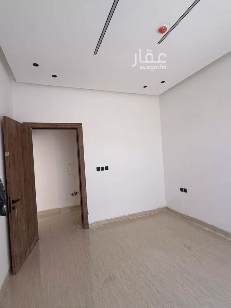 عمارة للبيع في شارع المجد, حي ظهرة لبن, مدينة الرياض, منطقة الرياض صورة 2