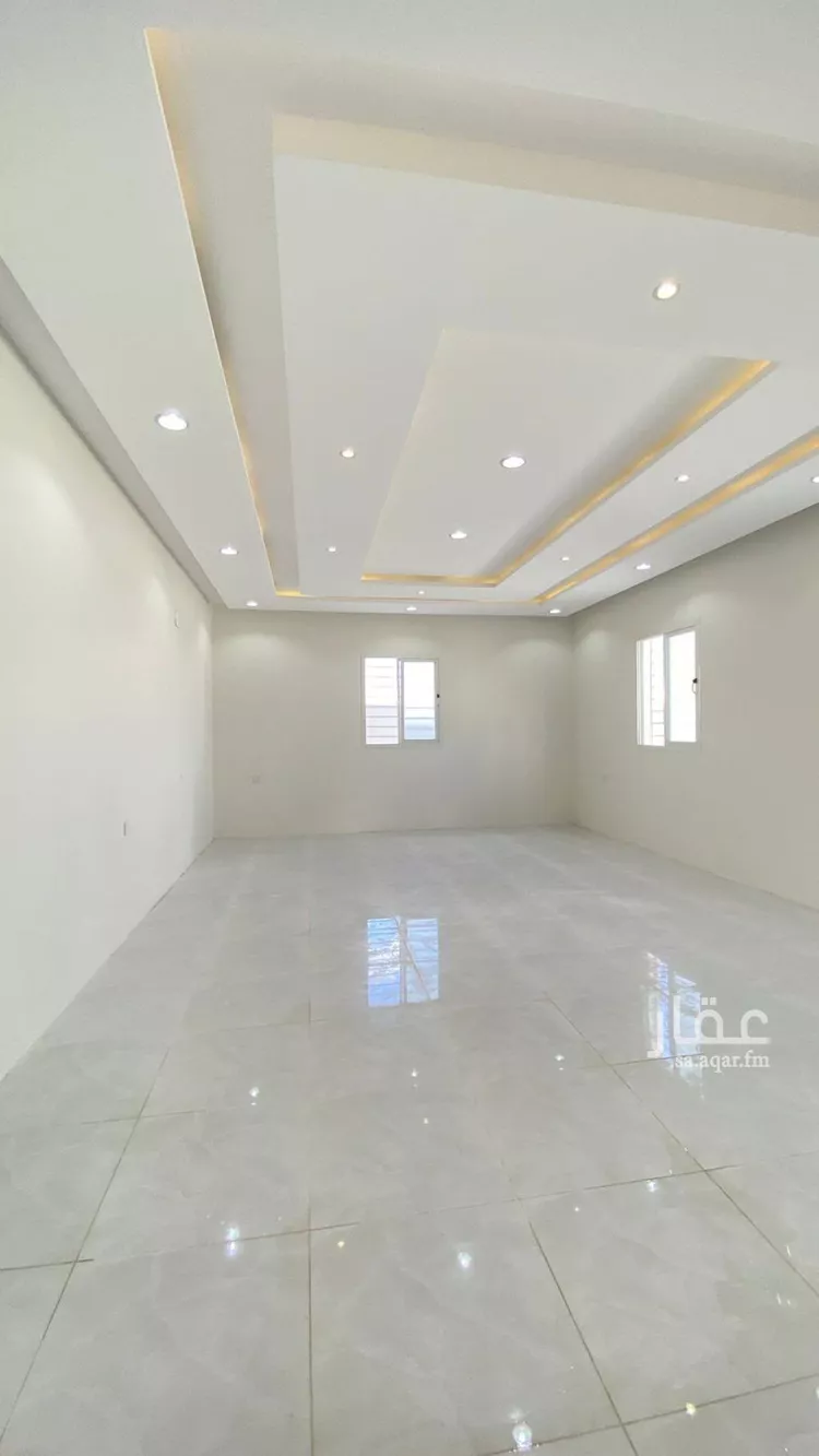فيلا للبيع في شارع ابراهيم الاحيدب, حي الروضة, مدينة نجران, منطقة نجران صورة 2