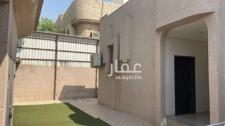 دور للبيع في شارع عمر ابن عبدالعزيز, حي الدانة الشمالية, مدينة الظهران, المنطقة الشرقية صورة 3