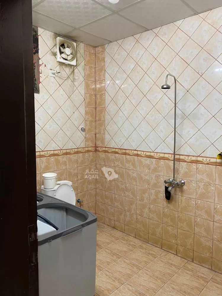 فيلا للبيع في شارع احمد القصار, حي العزيزية, مدينة المدينة المنورة, منطقة المدينة المنورة 8